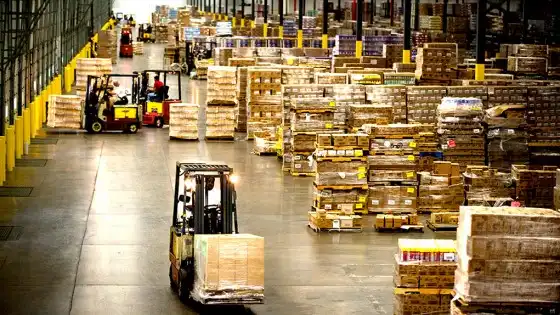 A picture showing bulk shipment and warehousing in dubai